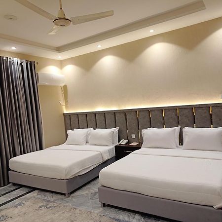 Vip Express Hotel Peshawar Ngoại thất bức ảnh