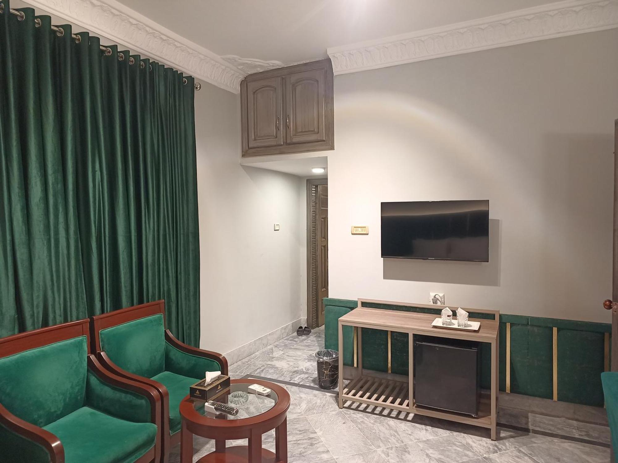 Vip Express Hotel Peshawar Ngoại thất bức ảnh