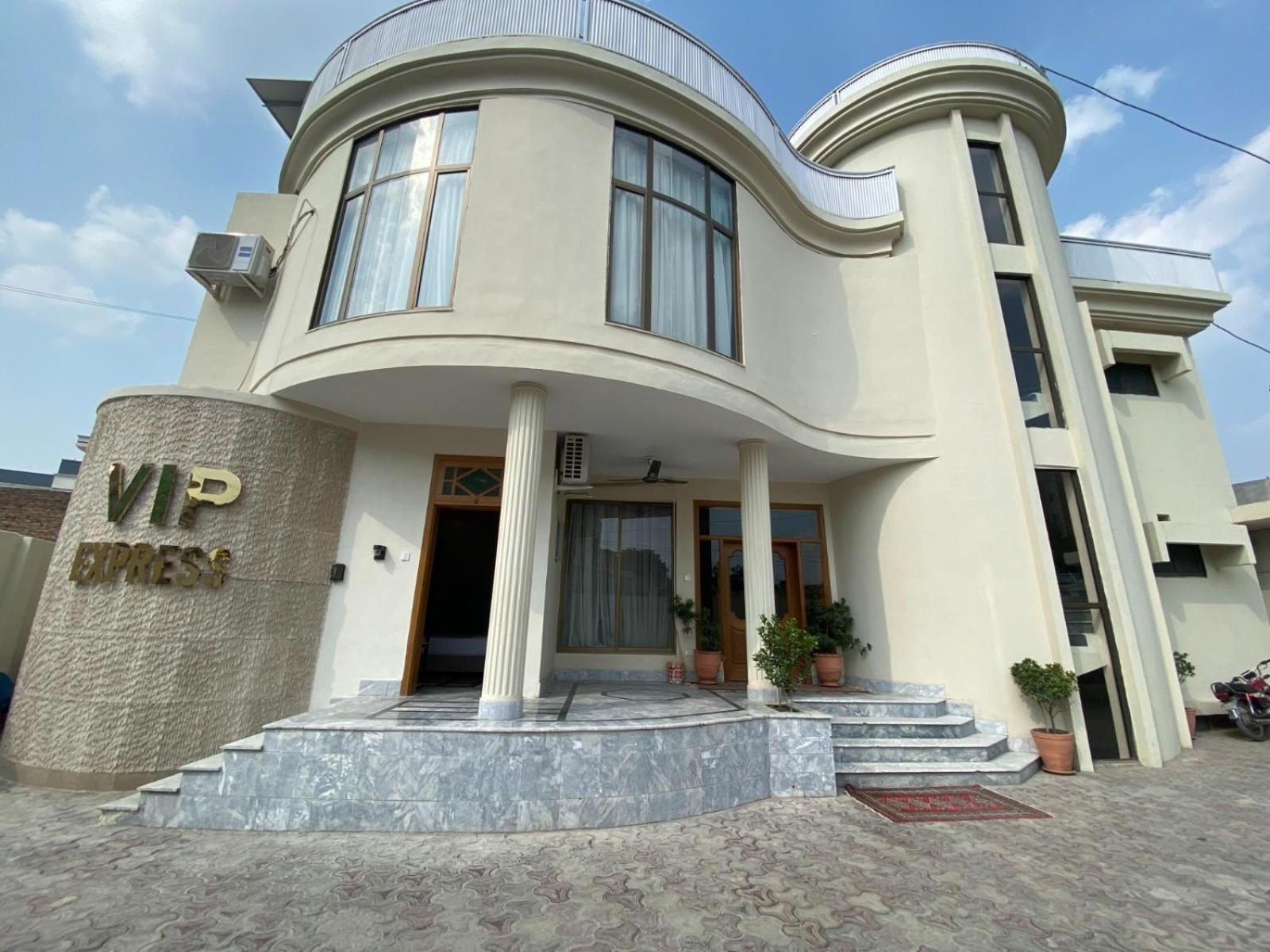 Vip Express Hotel Peshawar Ngoại thất bức ảnh